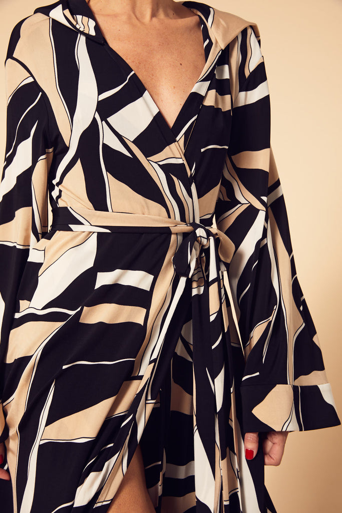 Black and Tan Geometric_Partou Soleil