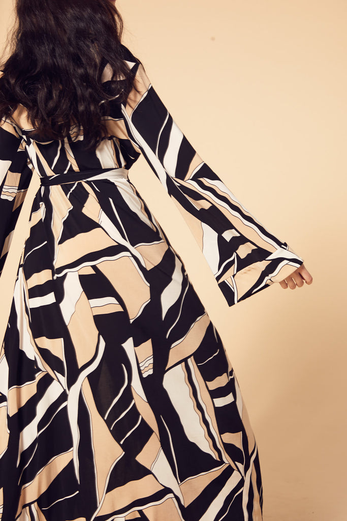 Black and Tan Geometric_Partou Soleil